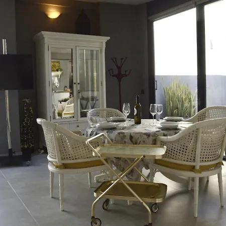 Winahost Loft Cruz *